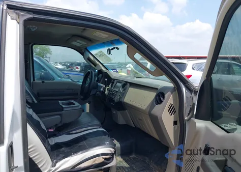 2010 Ford F-250 Lariat/Xl/Xlt z USA, uszkodzony, nr VIN 1FTSX2AR5AEB27005